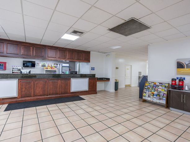 Imagen de los interiores del Hotel OYO Hotel Baton Rouge - Mead Rd Louisiana. Foto 18