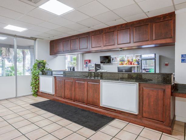 Imagen de los interiores del Hotel OYO Hotel Baton Rouge - Mead Rd Louisiana. Foto 19