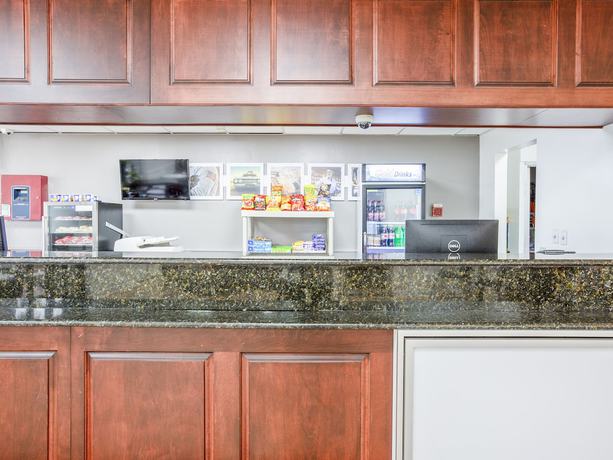 Imagen de los interiores del Hotel OYO Hotel Baton Rouge - Mead Rd Louisiana. Foto 20