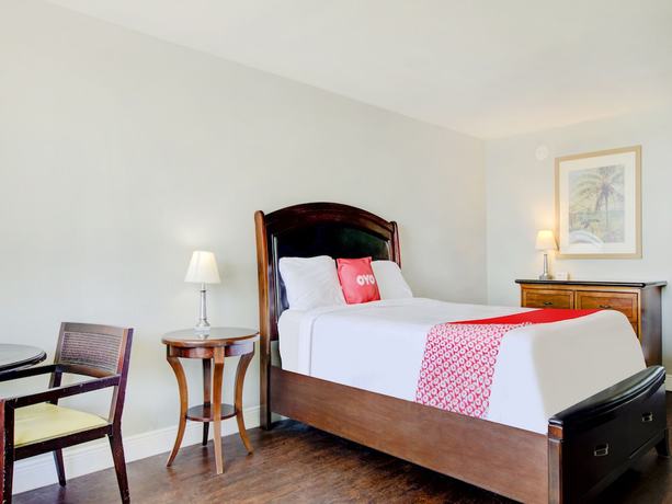 Imagen de la habitación del Hotel OYO Hotel Dundee By Crystal Lake. Foto 9