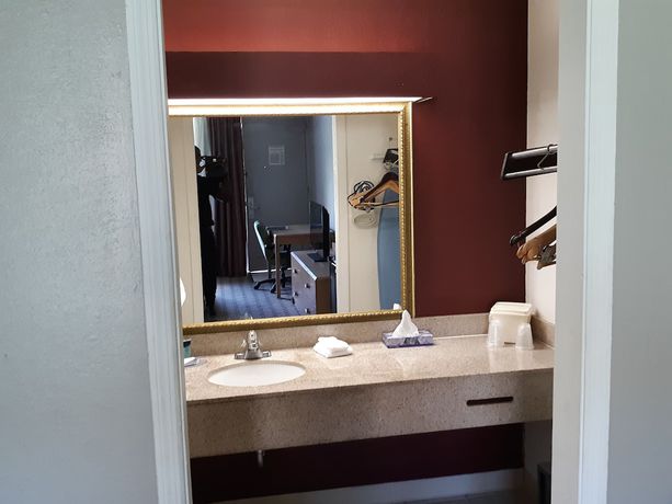 Imagen de la habitación del Hotel OYO Hotel Phenix City Central. Foto 6