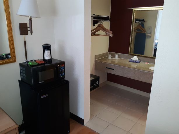 Imagen de la habitación del Hotel OYO Hotel Phenix City Central. Foto 8