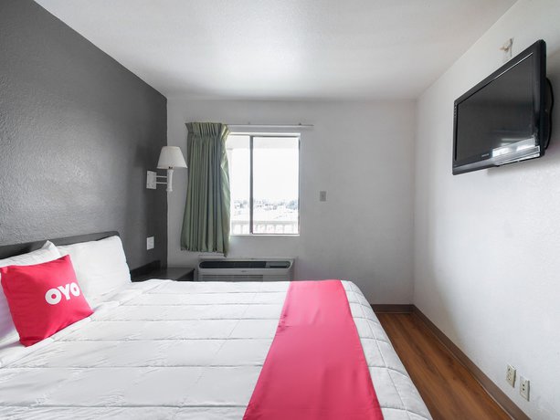 Imagen de la habitación del Hotel OYO Irving DFW Airport North. Foto 5