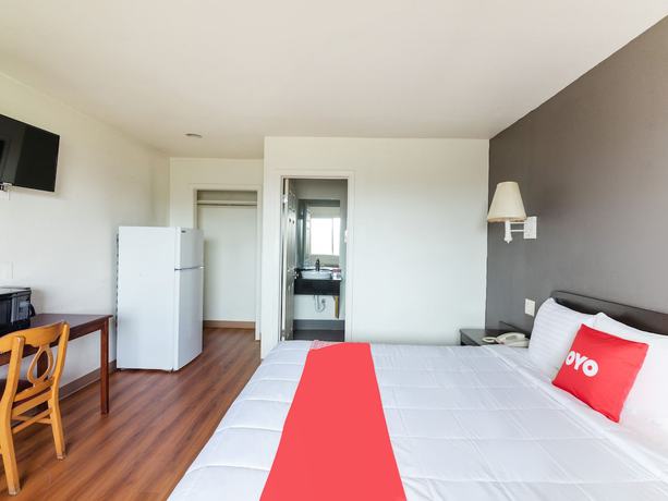 Imagen de la habitación del Hotel OYO Irving DFW Airport North. Foto 8