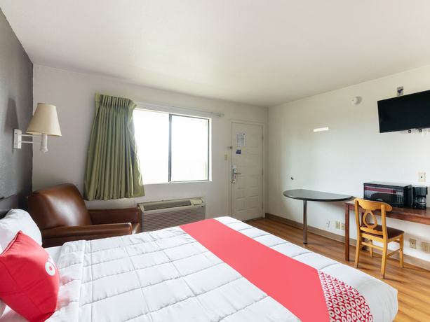 Imagen de la habitación del Hotel OYO Irving DFW Airport North. Foto 10