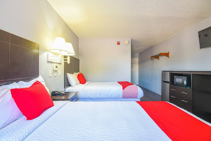 Imagen de la habitación del Hotel OYO Irving DFW Airport South. Foto 7