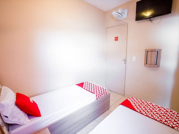 Imagen de la habitación del Hotel OYO Itarantim, S&atilde;o Paulo. Foto 12