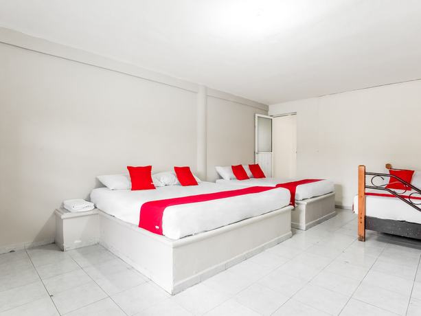 Imagen de la habitación del Hotel OYO Jaguar. Foto 2