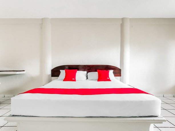 Imagen de la habitación del Hotel OYO Jaguar. Foto 6