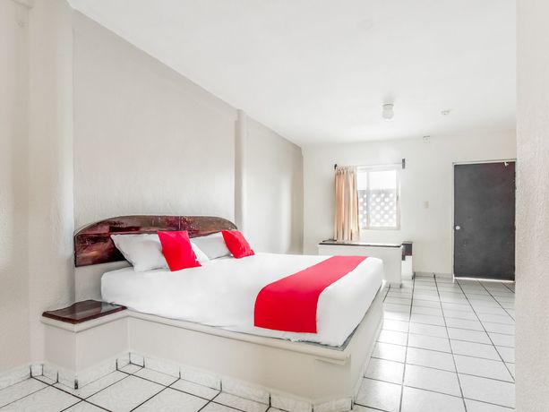 Imagen de la habitación del Hotel OYO Jaguar. Foto 7