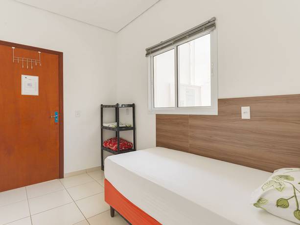 Imagen de la habitación del Hotel OYO Jardim Emilia. Foto 5