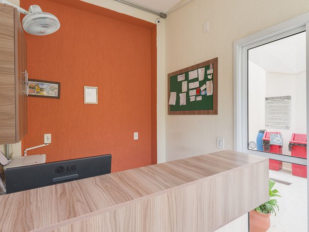 Imagen de los interiores del Hotel OYO Jardim Emilia. Foto 19