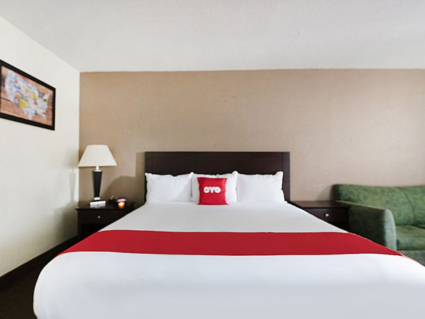 Imagen de la habitación del Hotel OYO Kannapolis. Foto 11