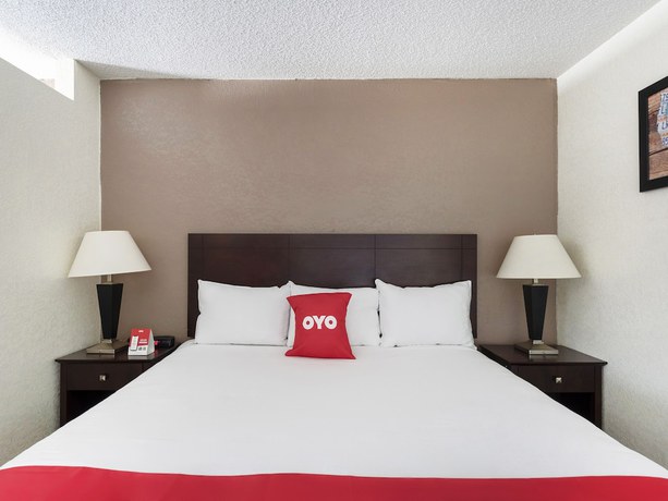 Imagen de la habitación del Hotel OYO Kannapolis. Foto 12