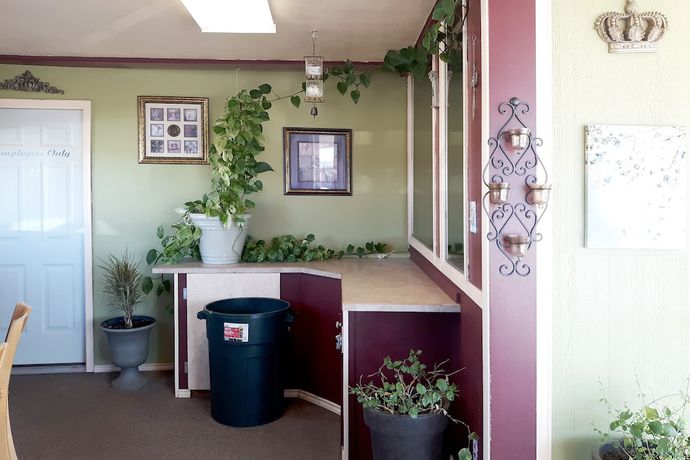 Imagen de los interiores del Hotel OYO Kings at Clovis. Foto 20