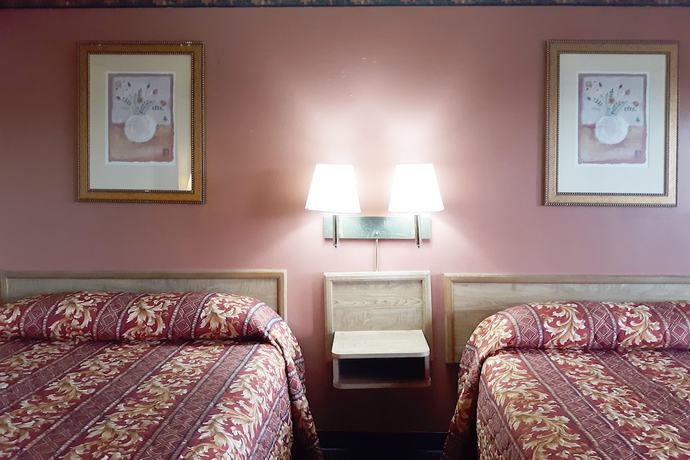 Imagen de la habitación del Hotel OYO Kings at Clovis. Foto 13