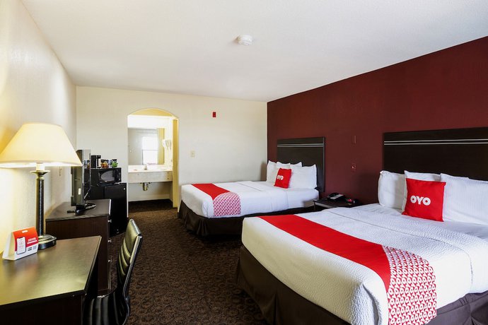 Imagen de la habitación del Hotel OYO LSU. Foto 5