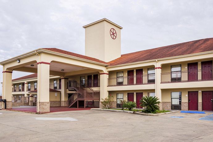 Imagen general del Hotel OYO LSU. Foto 1