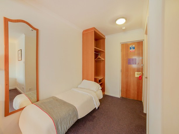 Imagen de la habitación del Hotel OYO Lakeside Haydock, St Helens. Foto 2
