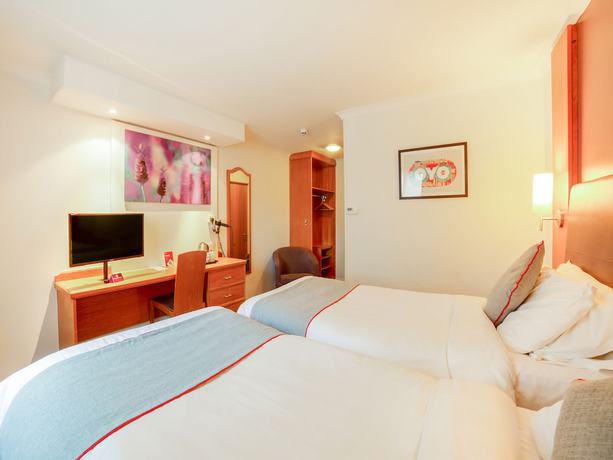 Imagen de la habitación del Hotel OYO Lakeside Haydock, St Helens. Foto 13