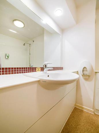 Imagen de la habitación del Hotel OYO Lakeside Haydock, St Helens. Foto 18