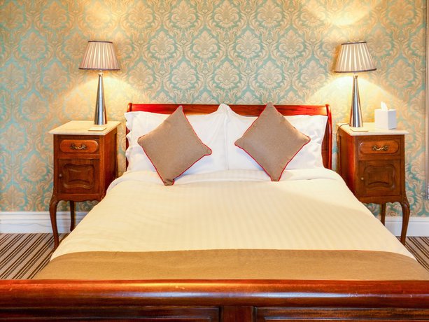 Imagen de la habitación del Hotel OYO Lamphey Hall. Foto 12