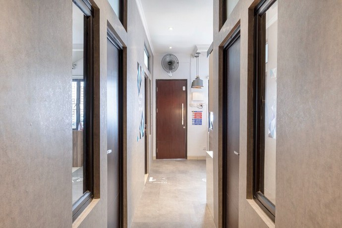 Imagen de los interiores del Hotel OYO Life 3246 Walnut Inn G-10. Foto 12