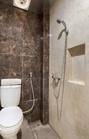 Imagen de la habitación del Hotel OYO Life 3847 Drainbow Family Homestay. Foto 10