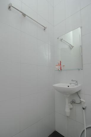 Imagen de la habitación del Hotel OYO Life 647 Irooms Homestay. Foto 13