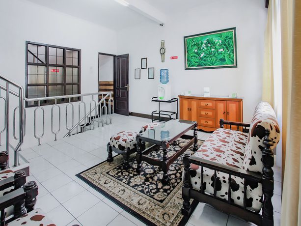 Imagen de los interiores del Hotel OYO Life 90091 Wisma Pakuan Syariah. Foto 13