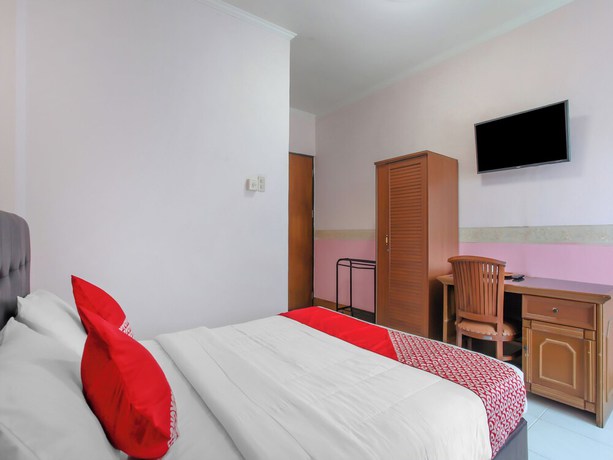 Imagen de la habitación del Hotel OYO Life 90091 Wisma Pakuan Syariah. Foto 5