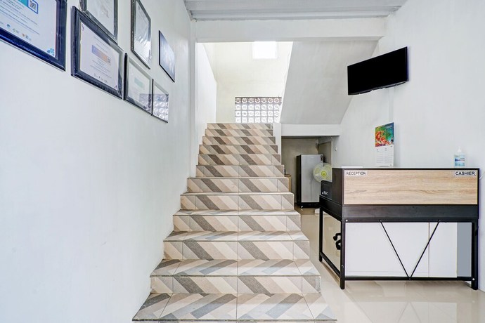 Imagen de los interiores del Hotel OYO Life 90678 Omah Kulo Guest House. Foto 13