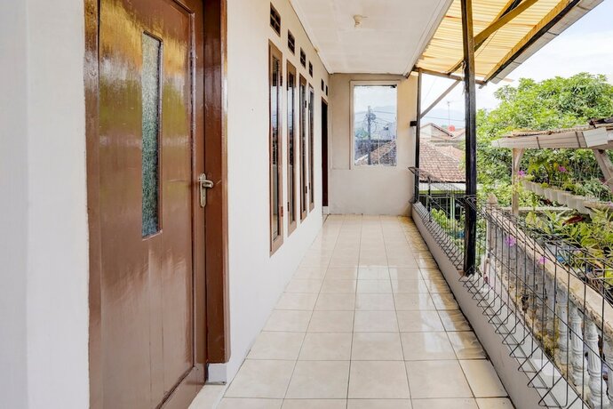 Imagen general del Hotel OYO Life 90701 Kost Syariah Deris. Foto 10