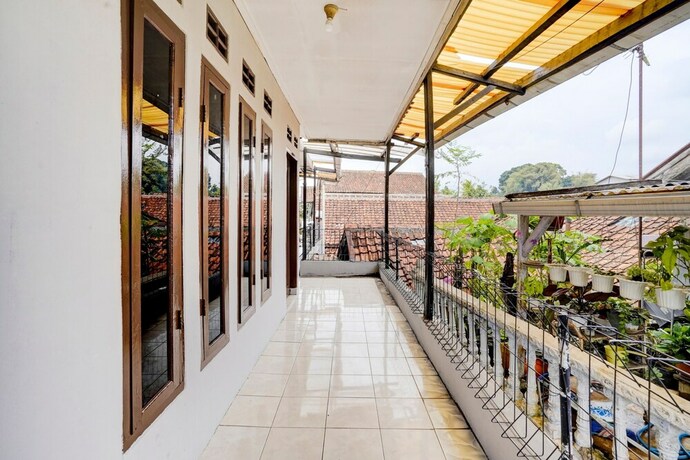 Imagen general del Hotel OYO Life 90701 Kost Syariah Deris. Foto 16