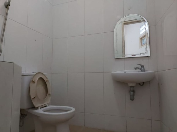 Imagen de la habitación del Hotel OYO Life 90989 Lee Dug Tretes Residence. Foto 11