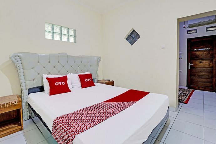 Imagen de la habitación del Hotel OYO Life 91480 Putridapisa Syariah. Foto 2