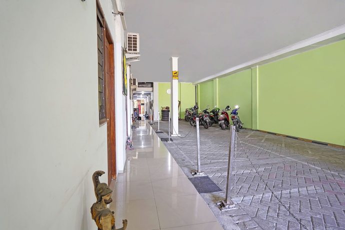 Imagen de los interiores del Hotel OYO Life 91670 Mannsur Homestay Syariah. Foto 15