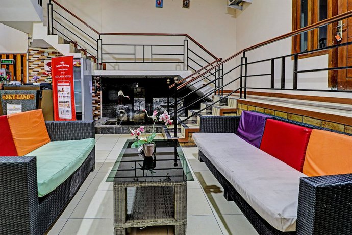 Imagen de los interiores del Hotel OYO Life 92127 Skyland Pasteur. Foto 18