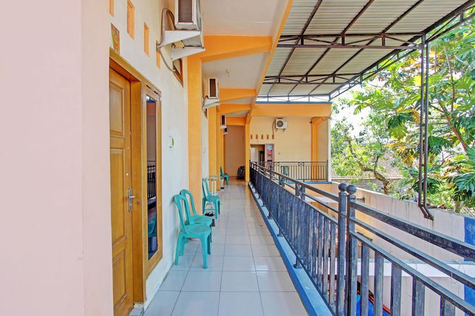 Imagen de los interiores del Hotel OYO Life 92542 Griya Sakinah Syariah. Foto 17