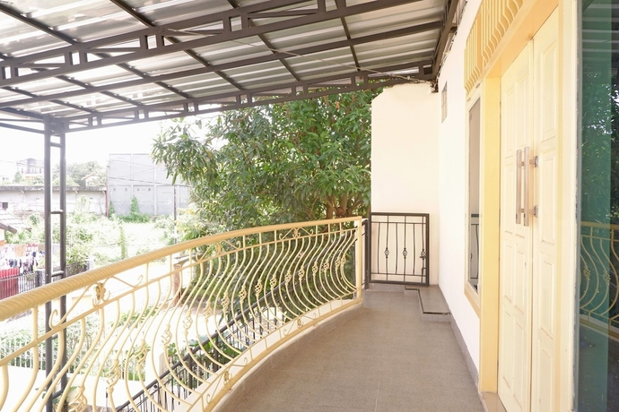 Imagen de los interiores del Hotel OYO Life 92632 Kost Pondok Kito, Simpang III Sipin. Foto 16
