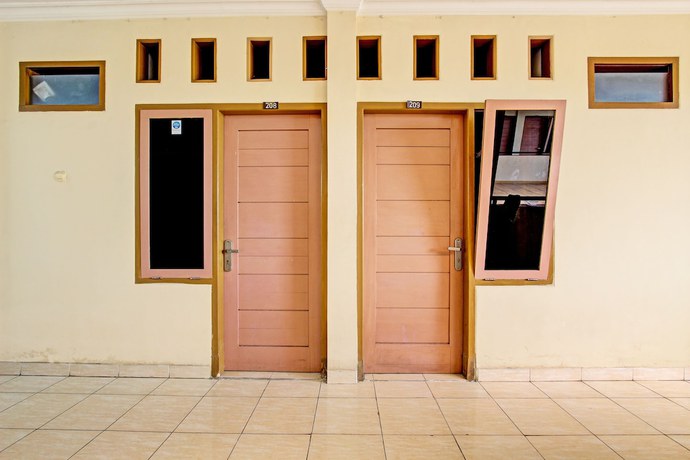 Imagen de los interiores del Hotel OYO Life 92663 Karmel 6. Foto 15