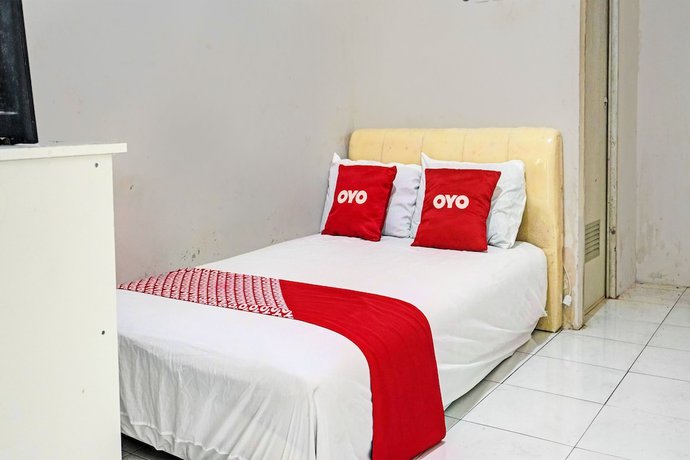 Imagen de la habitación del Hotel OYO Life 92684 Kost Mutiara Nirwana. Foto 12