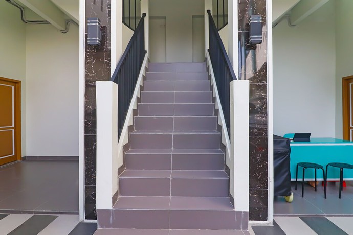 Imagen de los interiores del Hotel OYO Life 92691 Mc Kost Syariah. Foto 16