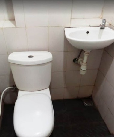 Imagen de la habitación del Hotel OYO Life 92779 Kost Arjuna. Foto 10