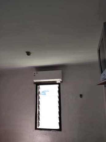 Imagen de la habitación del Hotel OYO Life 92779 Kost Arjuna. Foto 11