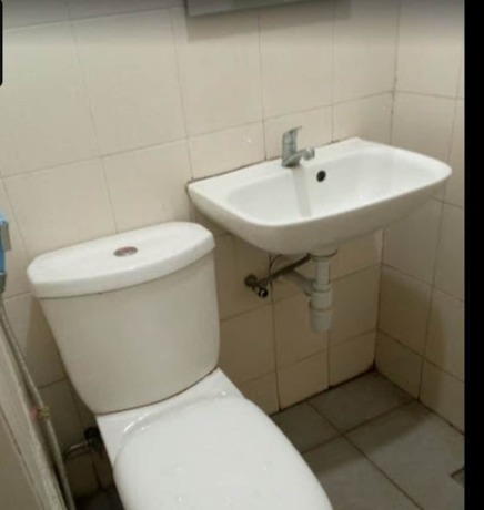 Imagen de la habitación del Hotel OYO Life 92779 Kost Arjuna. Foto 12