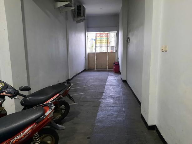 Imagen de los interiores del Hotel OYO Life 92781 Kost Parung Serab Syariah. Foto 14