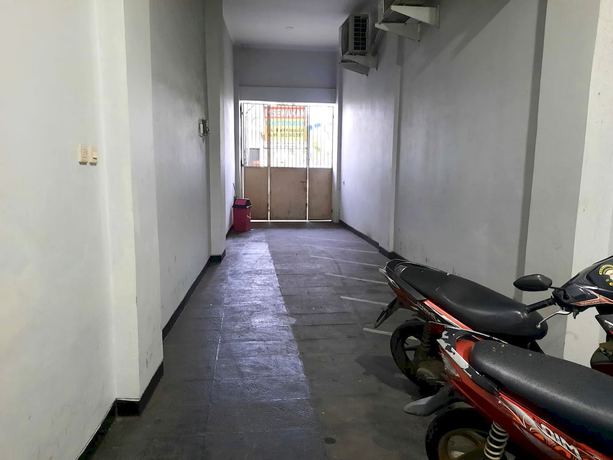 Imagen de los interiores del Hotel OYO Life 92781 Kost Parung Serab Syariah. Foto 16
