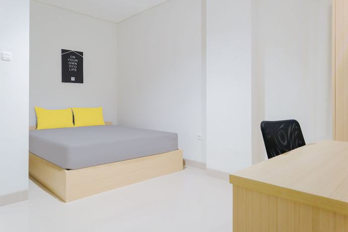 Imagen de la habitación del Hotel OYO Life 92838 Kost Ibu Surya. Foto 3