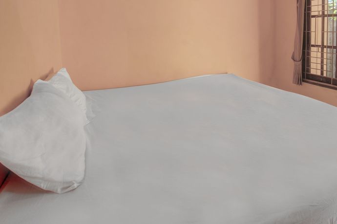 Imagen de la habitación del Hotel OYO Life 92846 Kost Putra Griya Eka. Foto 5